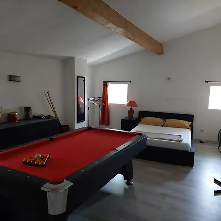 Holiday home Le Nid D'hirondelles
